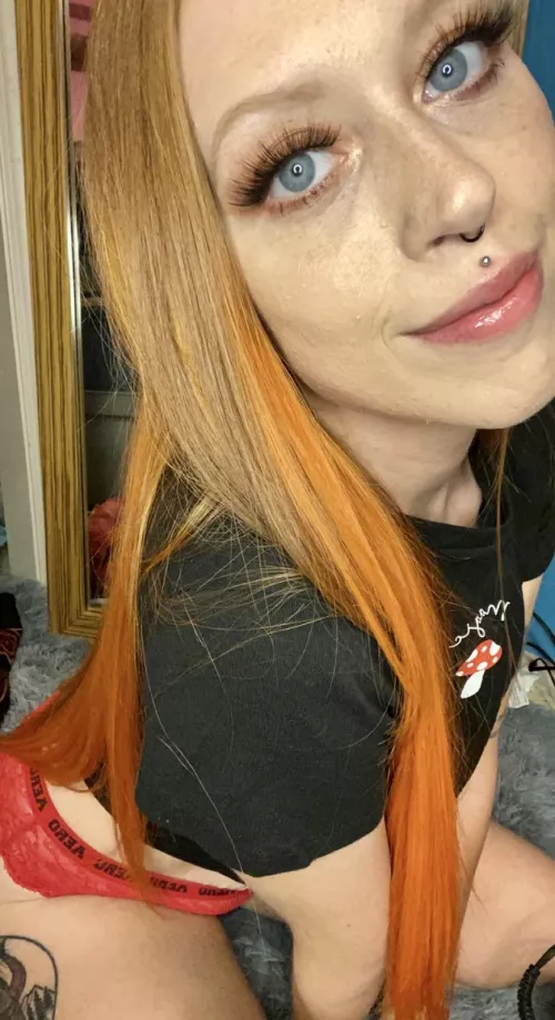 living mushrooms 🍄 eat dead people 🧟‍♀️