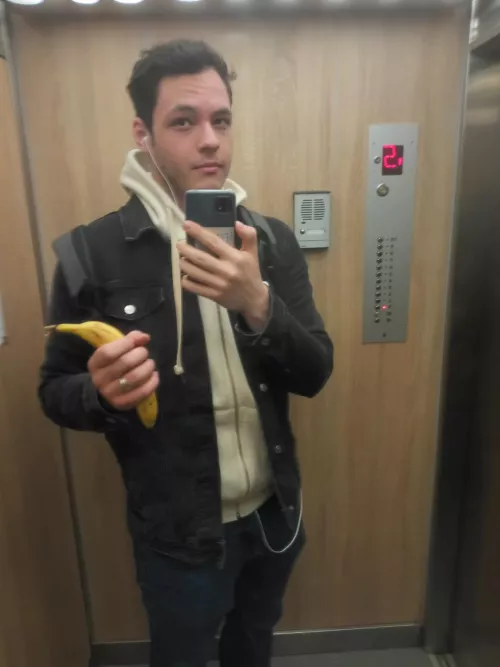 Long time lurker, first post here. Thought I was funny, am I doing this right? Welcome from Hungary my fellow gay bros! ;)