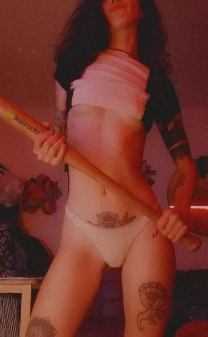 looking for a slave tonight 😈