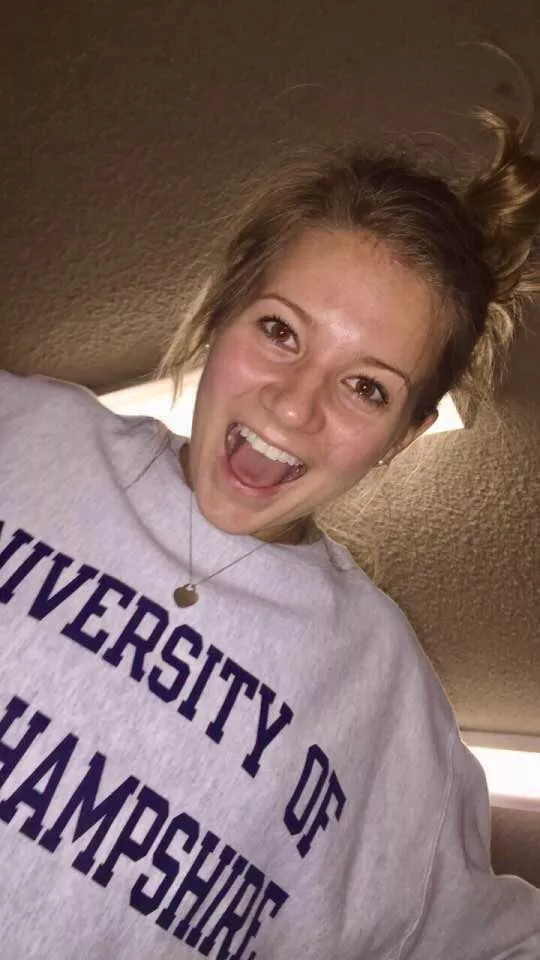 Looking to have my cute 19yo gf tribbed! Kik is guava333 if you’re interested!