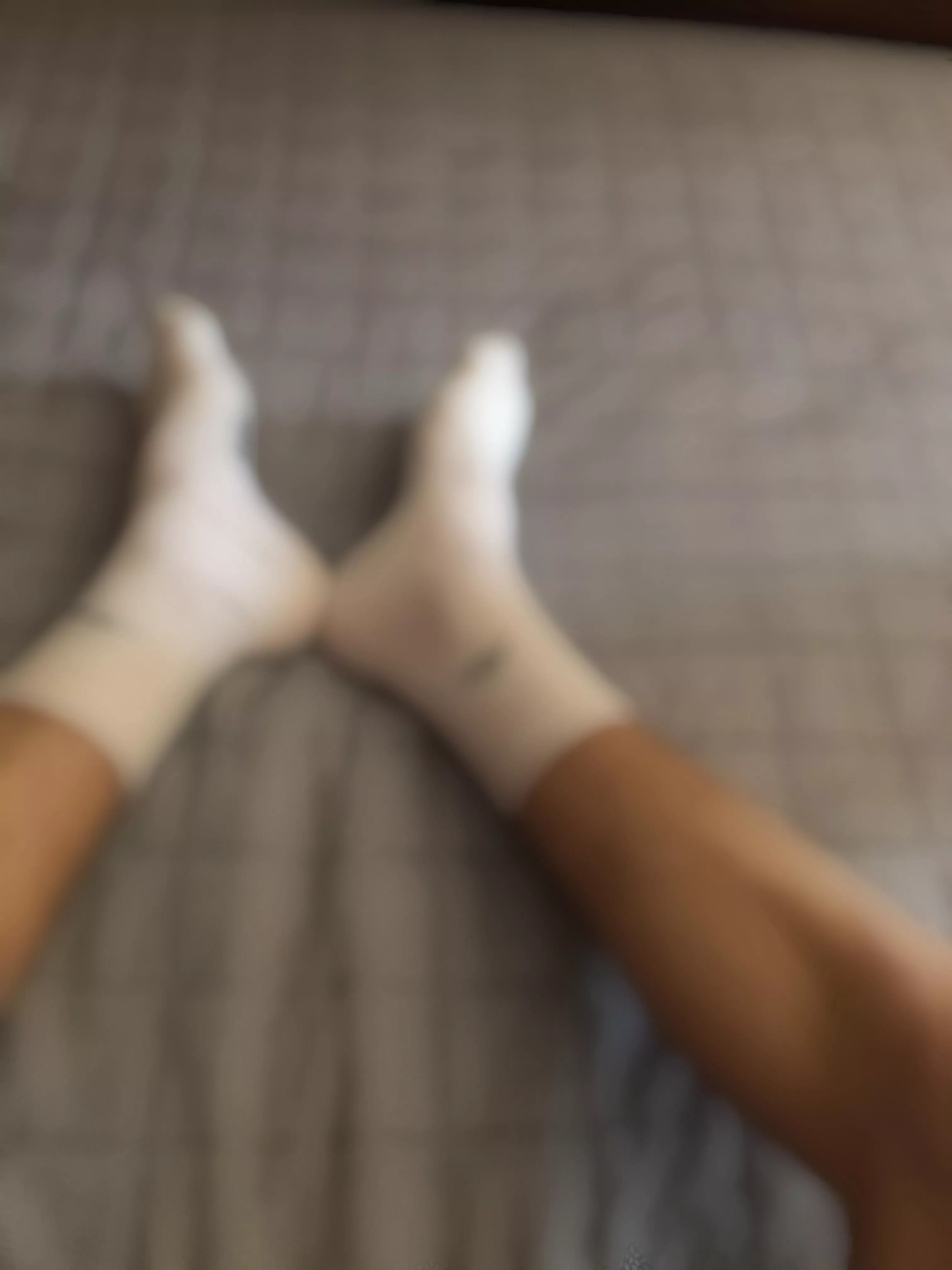 M 18 fit. Wanna see my feet and my sweat socks(or even more😏)?pm me💵