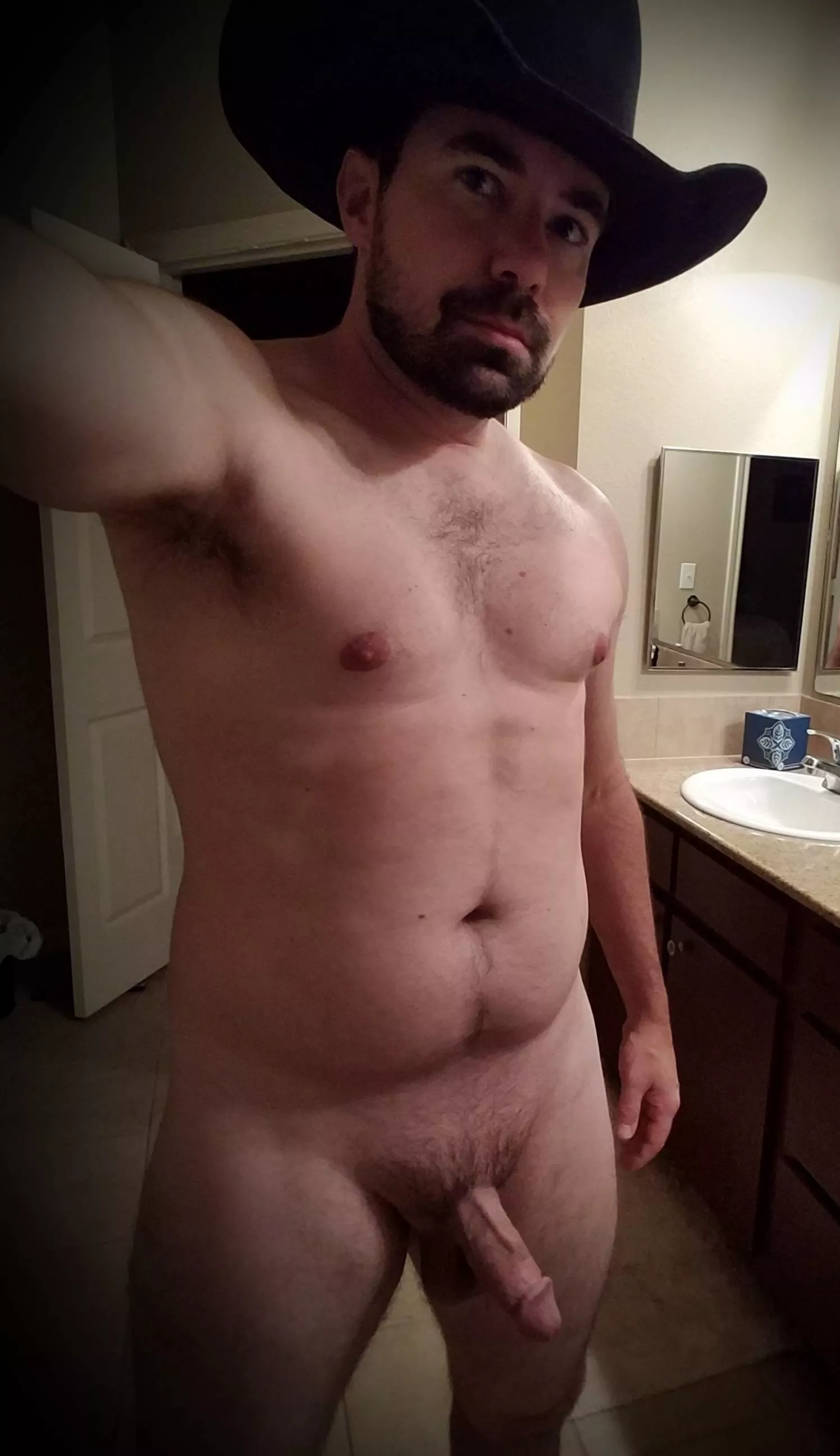 [M] Nothing like the confidence a good hat can give you!