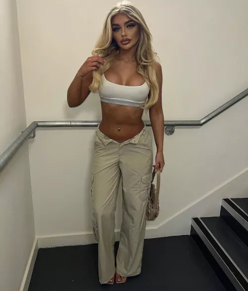 Mia
