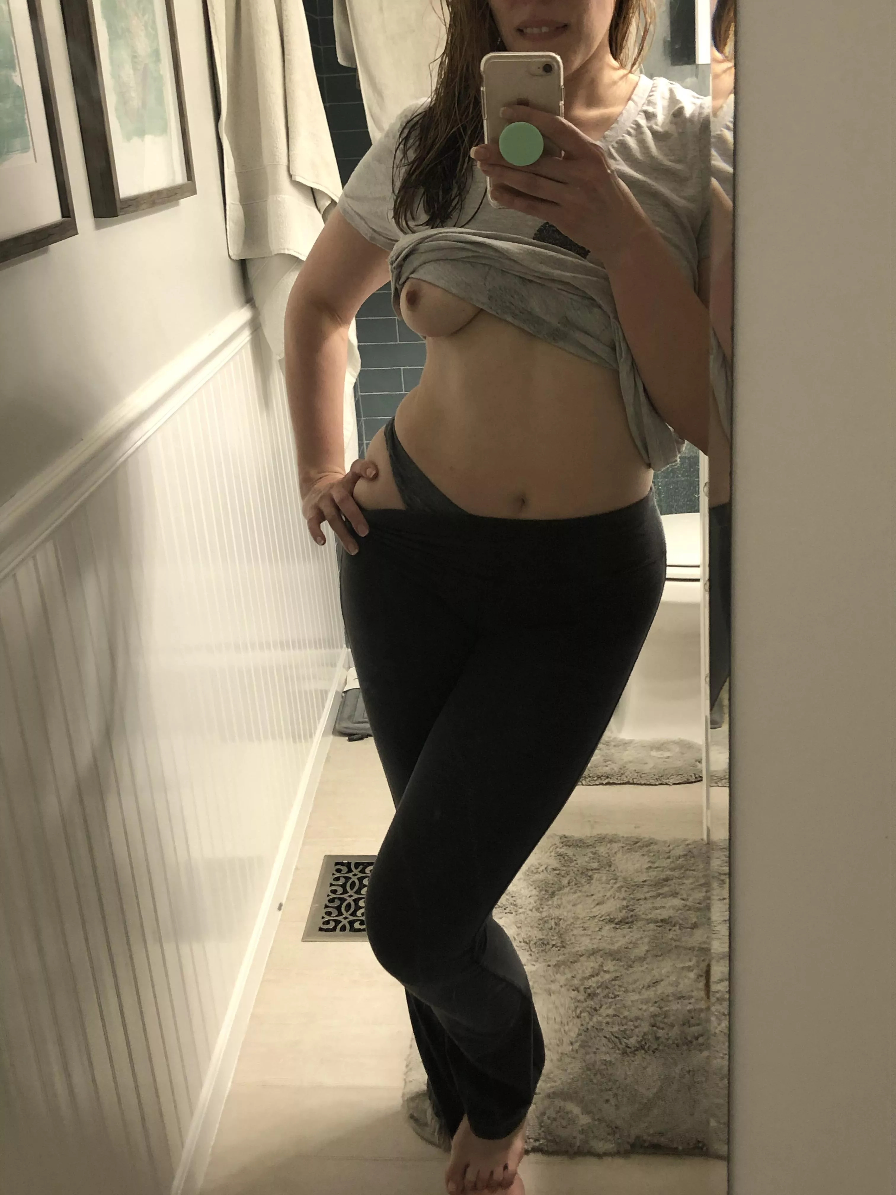 Mom Curves Mom Curves