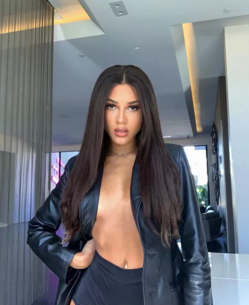 Mommy caught you are looking at my ass you naughty submissive sissy slave come to me for sissy task with your kinks and fetish and get collar by me K.I.k DOMJASMINE1 or Snapchat; domjasmine1