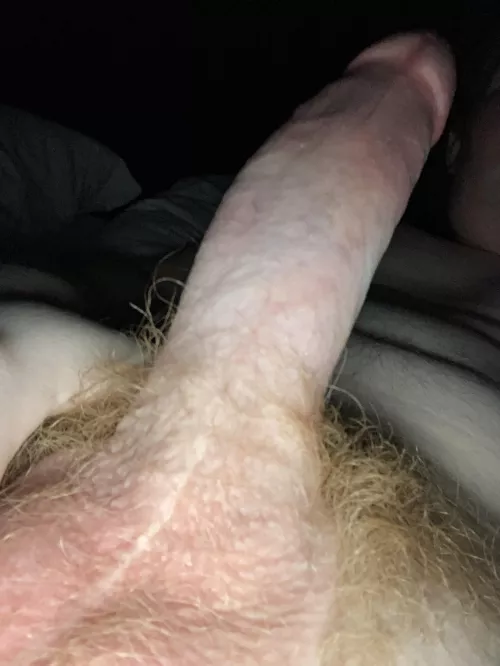 Morning everyone 😉 feel free to dm 😘