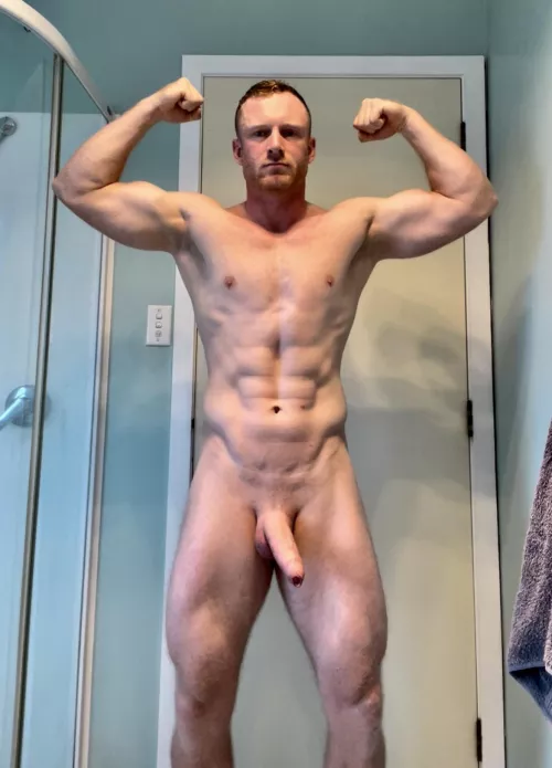 (M)orning workout complete! ✅ feel like I should work on my tan though! 😅