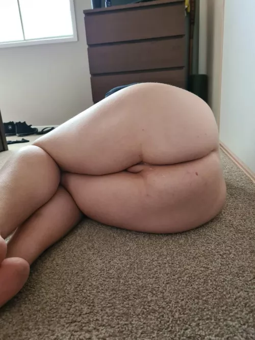 My bf fucked me so hard I had to just lay on the floor 🍑