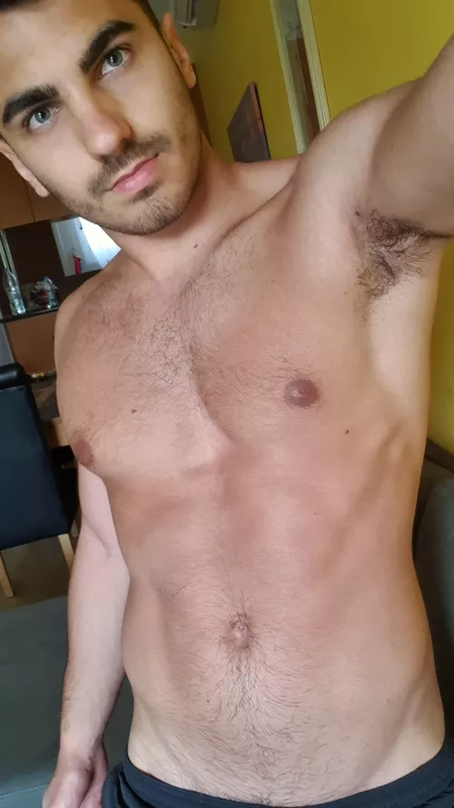 My eyes are up here ;)