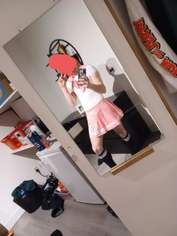 my first fembou outfit🥰 srry for not showing my face !!! bdw do i look good in it or is it to tight ??