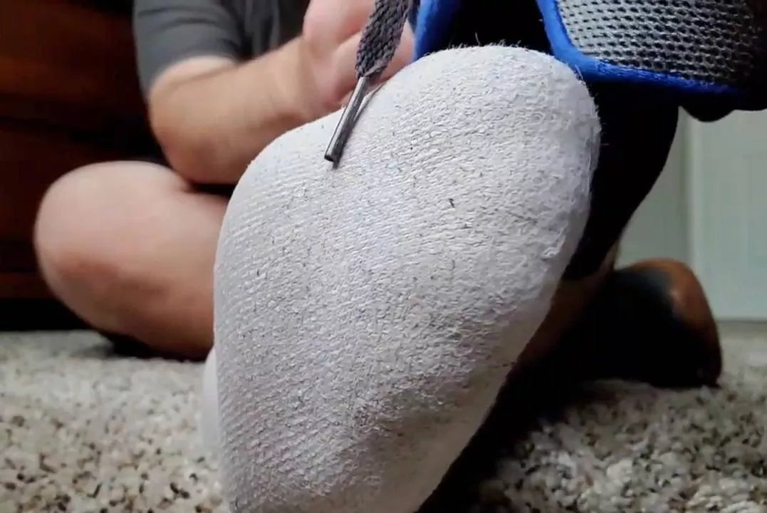 My hot smelly 20 day old socks after a run... They're sticking to my feet 😏