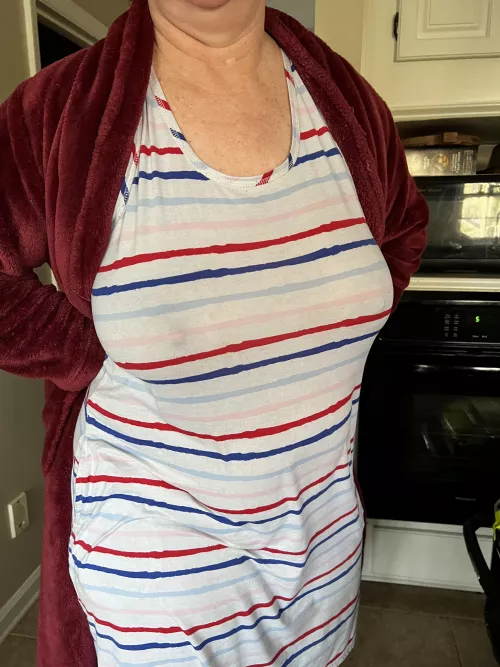 My kitty in her sleeping dress and robe. Sexy.