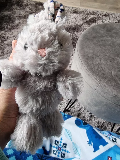 My little decided to make an appearance yesterday despite my best attempts to keep her locked down, so now I have a new little stuffie, her name is flopsy.