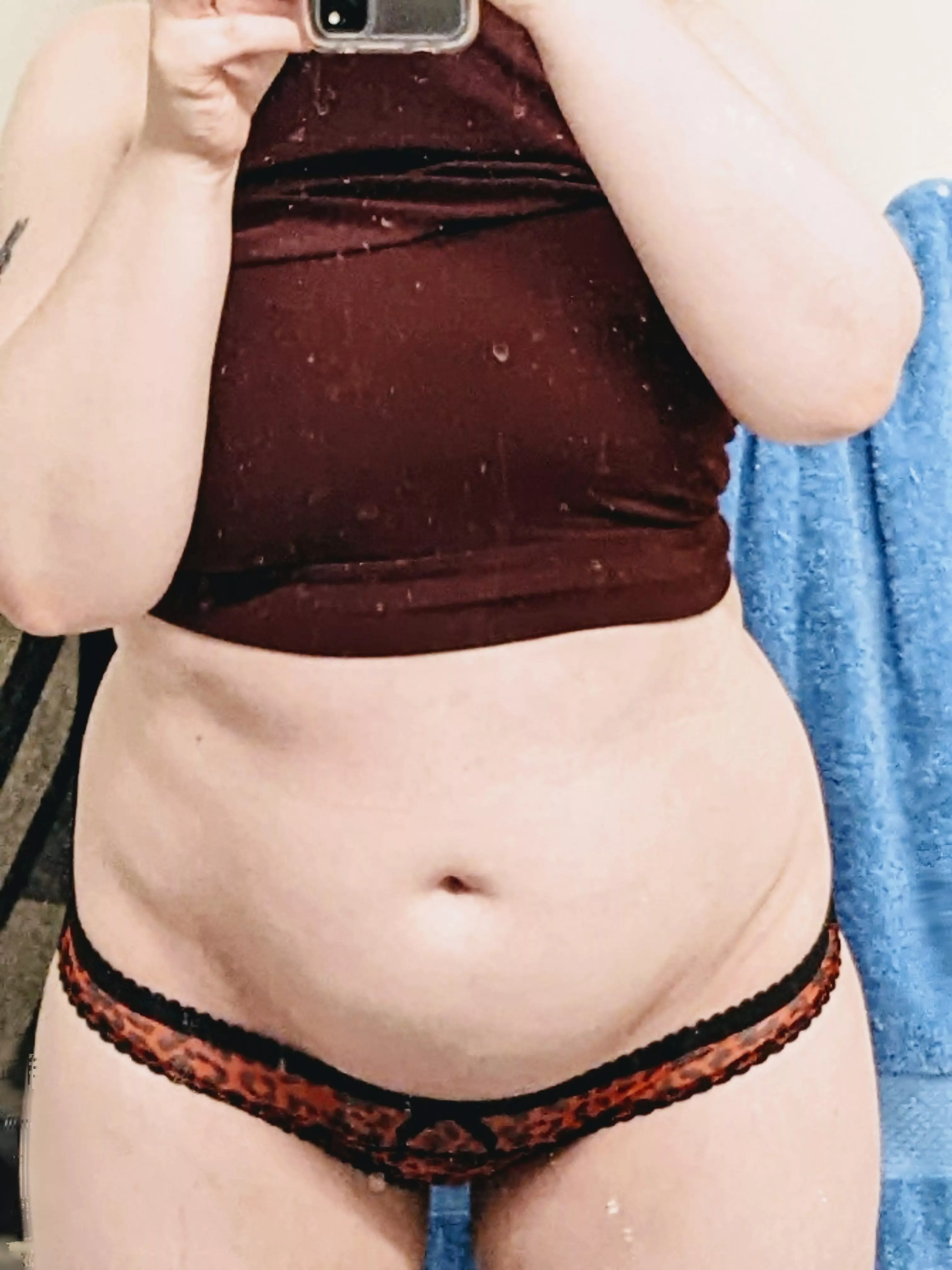 My mirror is dirty but I'm dirtier 😉