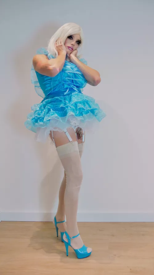 My new mask and my new sissy dress