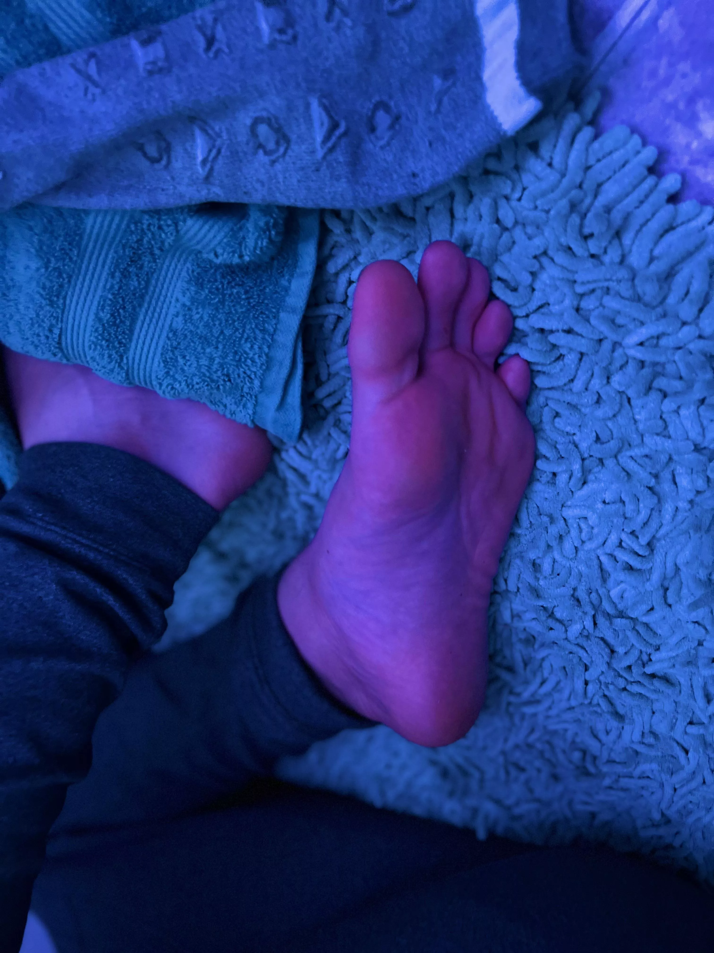 My soft gay feet