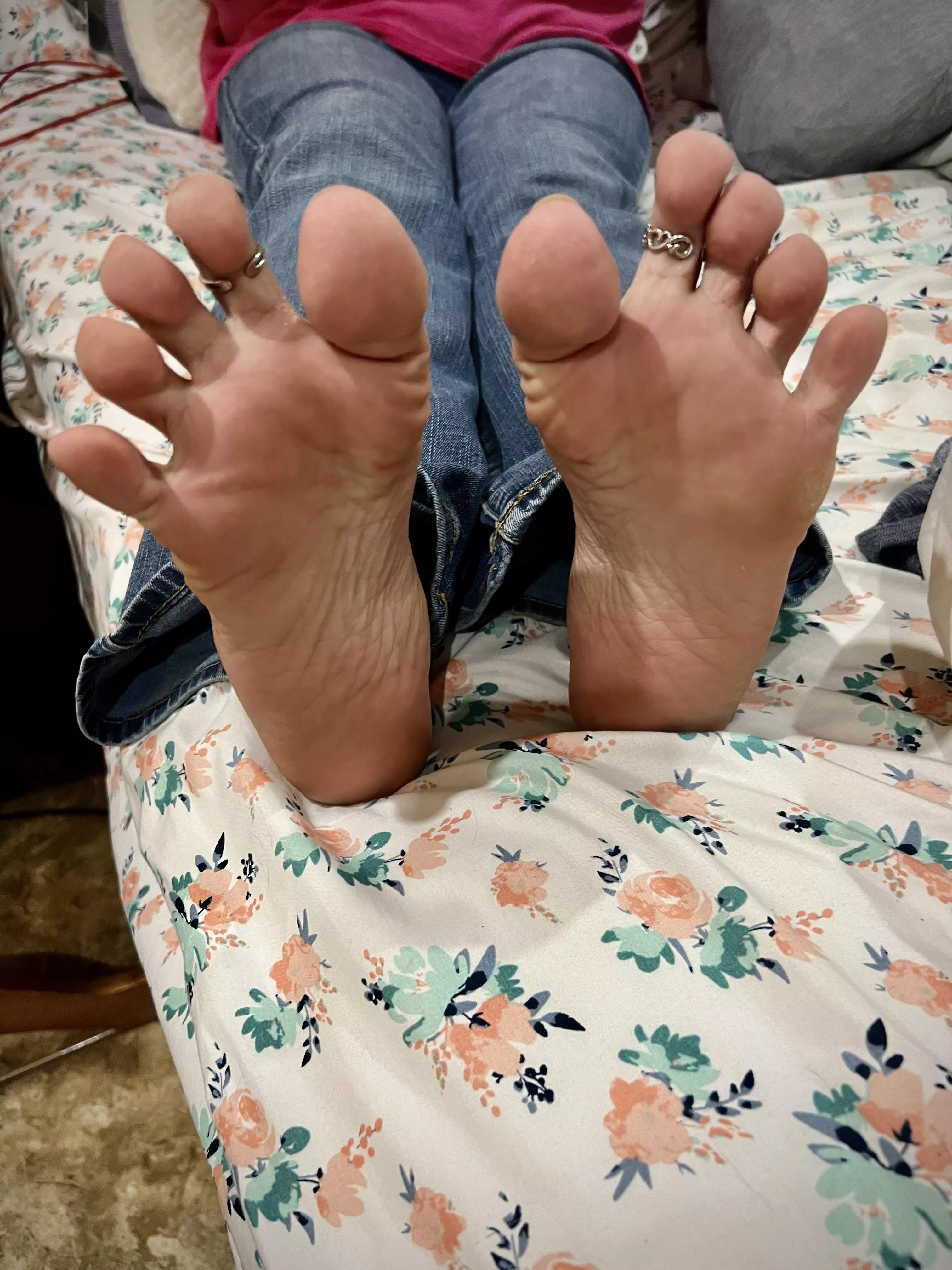 My toes wanted to say good morning!