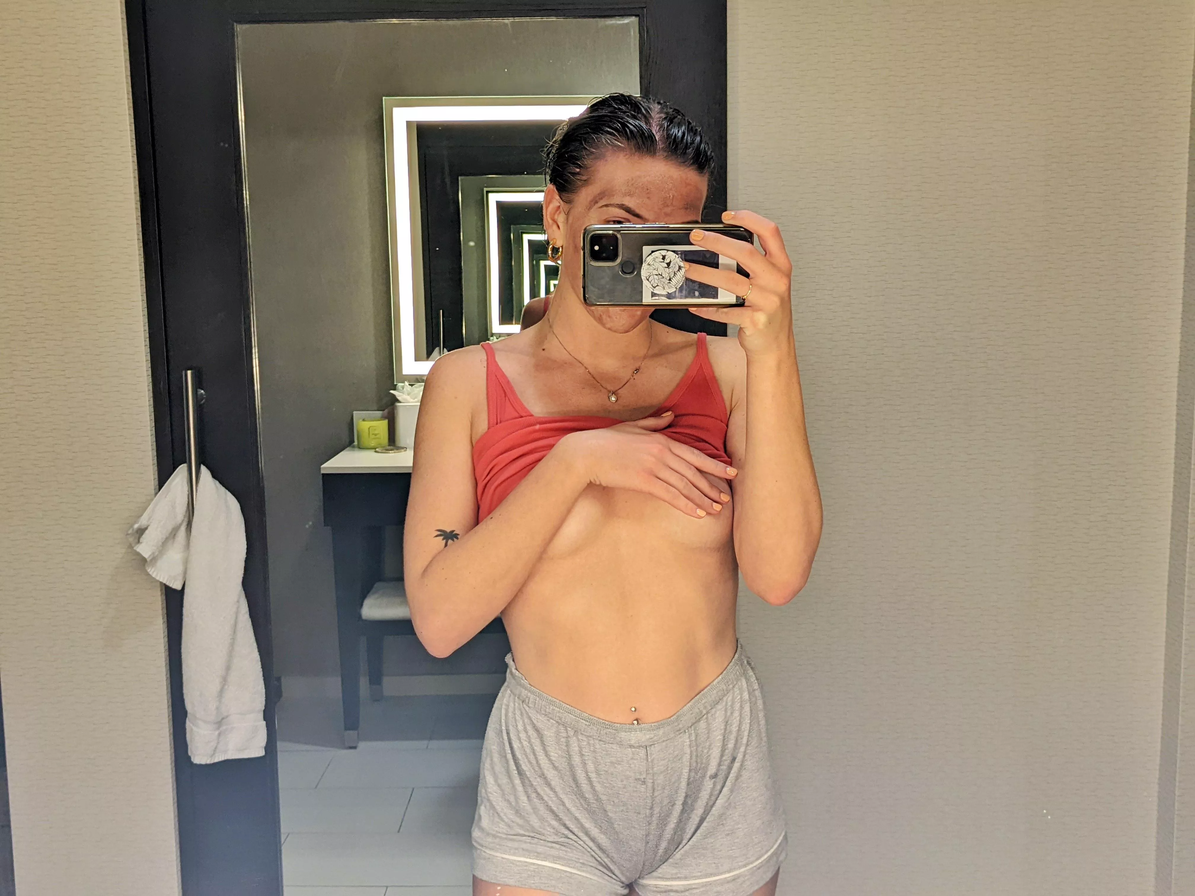 need some underboob to cheer you up? I'll gladly provide 😊