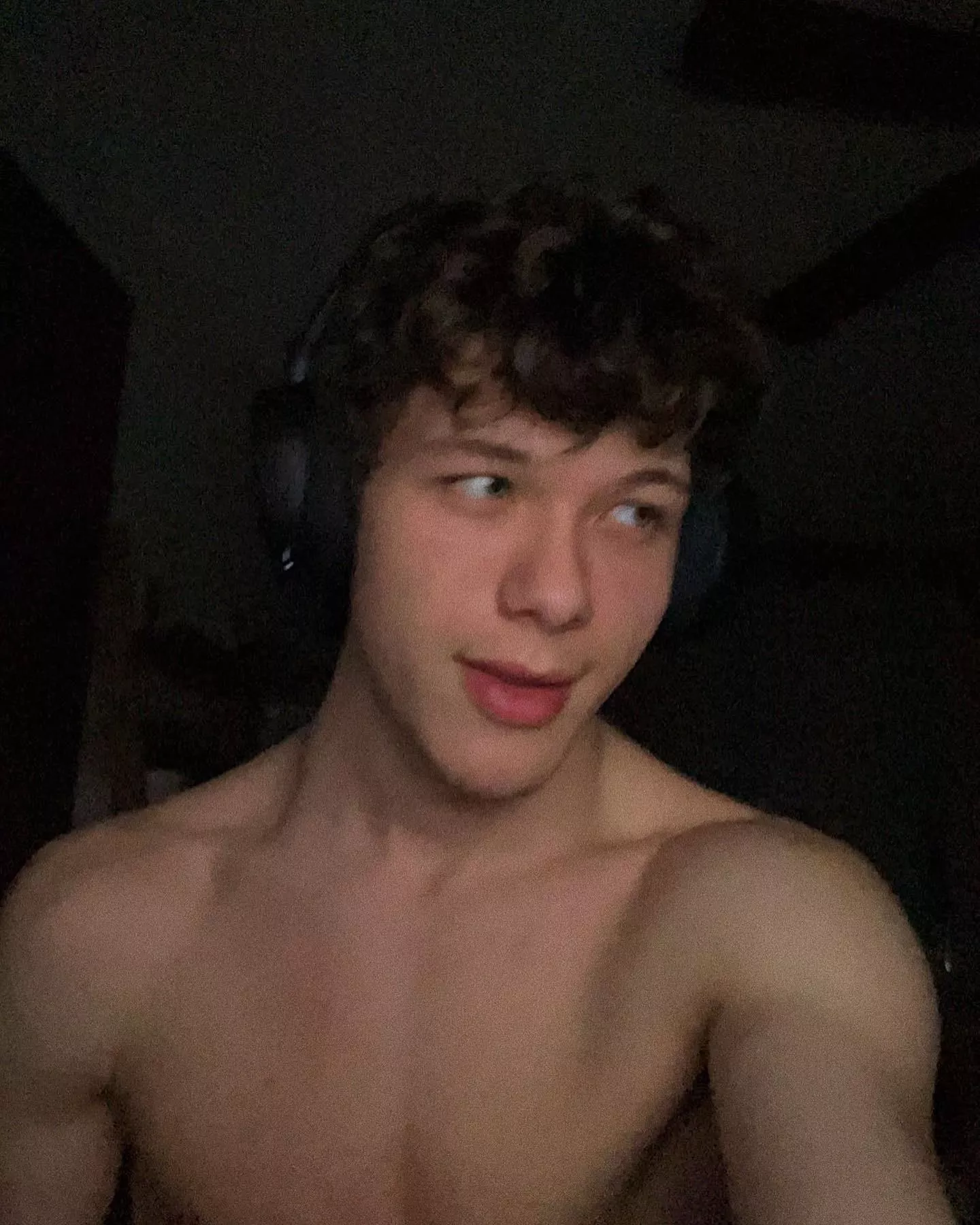 need someone to talk lego starwars with 🥲