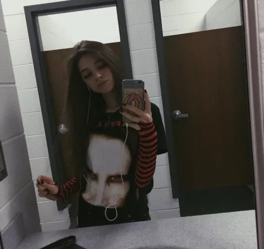 needing cum tribute for this little hottie pm for more pics