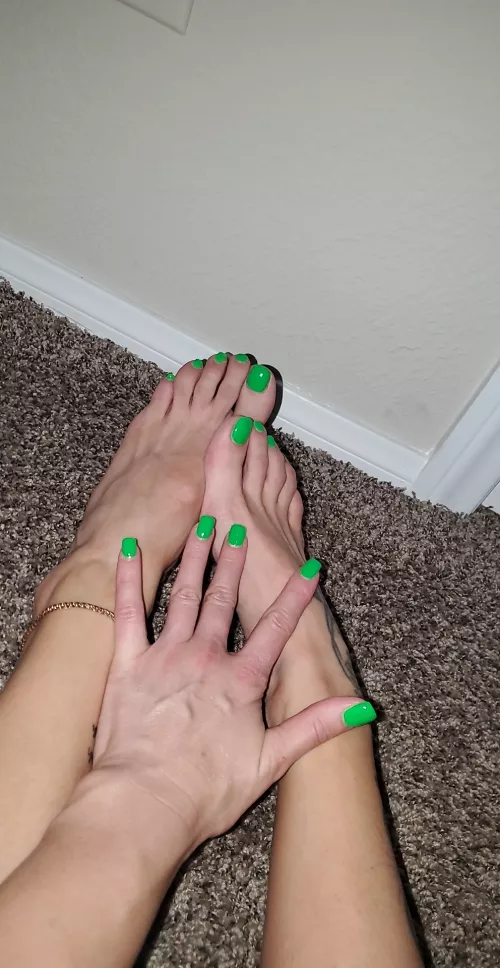 New nails just in time for St. Patrick's Day!