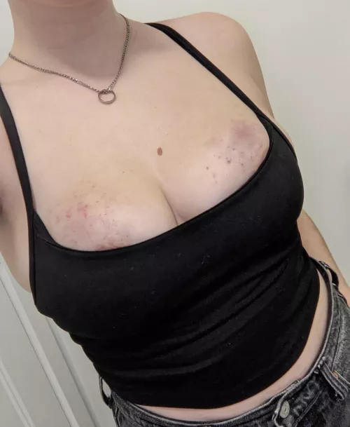 New to bdsm and proud to carry my master's markings 💙