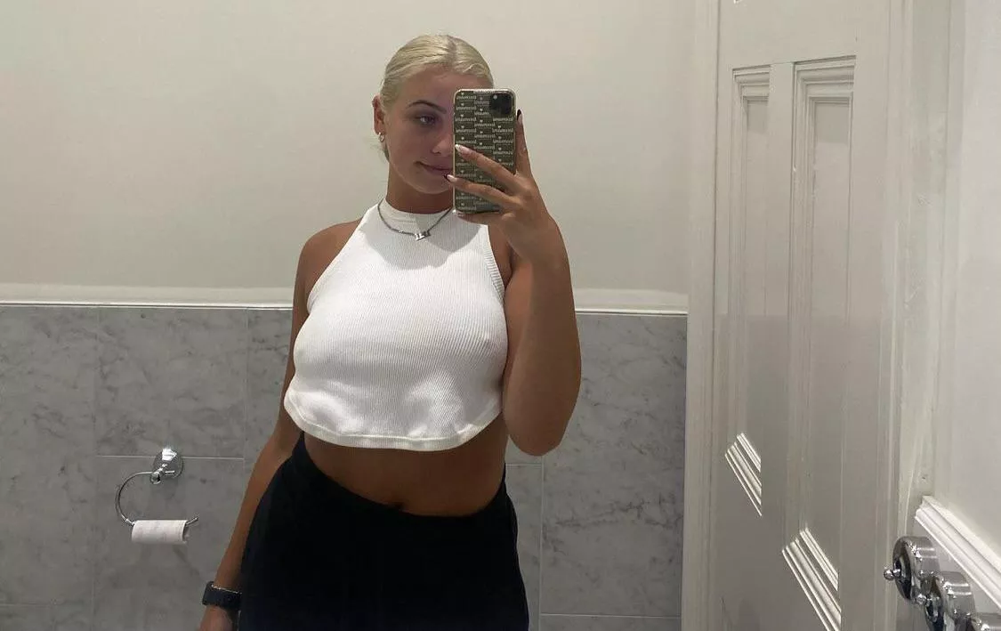 Nice try hiding that FAT RACK…