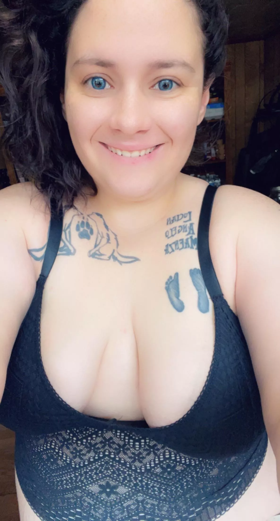 No makeup kinda day 🥰