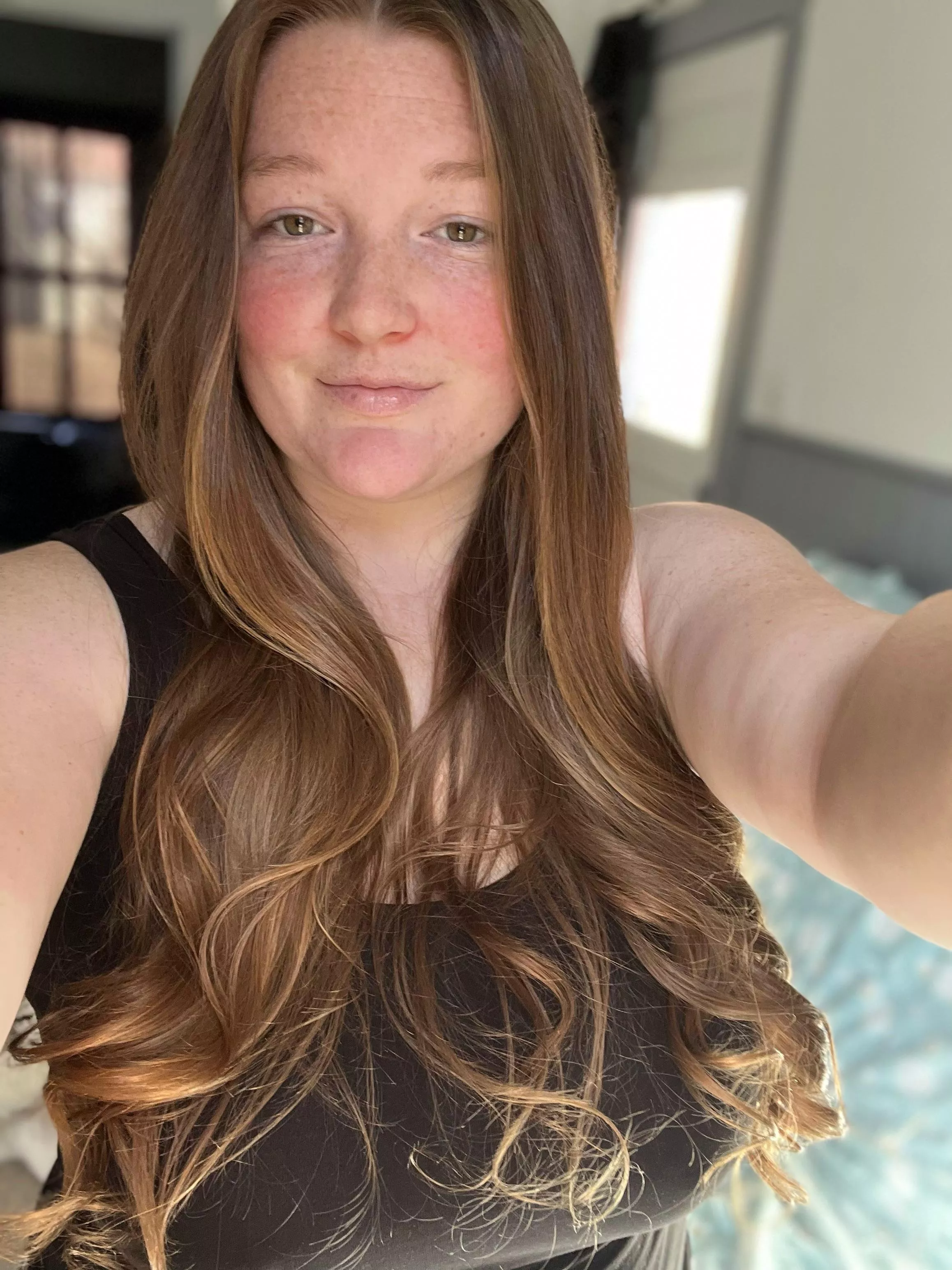 No makeup= more visible freckles 🥰