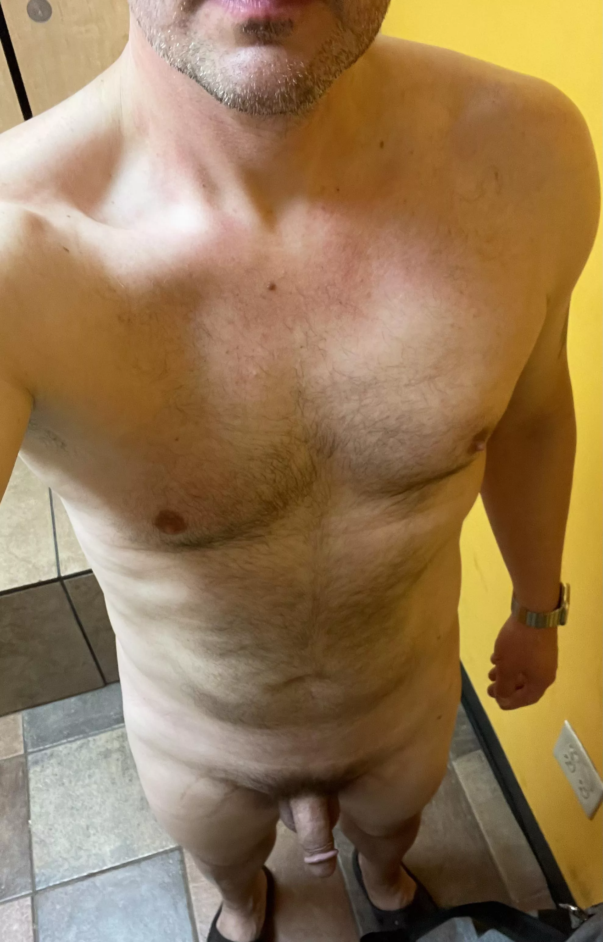 Not a great angle (my arms are only so long) or flattering pic but I like locker room nudes because I feel great and my confidence is boosted after a good run/workout. Lost another few pounds and still working on the belly but I’m ok with the progress. Not a great angle (my arms are only so long) or flattering pic but I like locker room nudes because I feel great and my confidence is boosted after a good run/workout. Lost another few pounds and still working on the belly but I’m ok with the progress.
