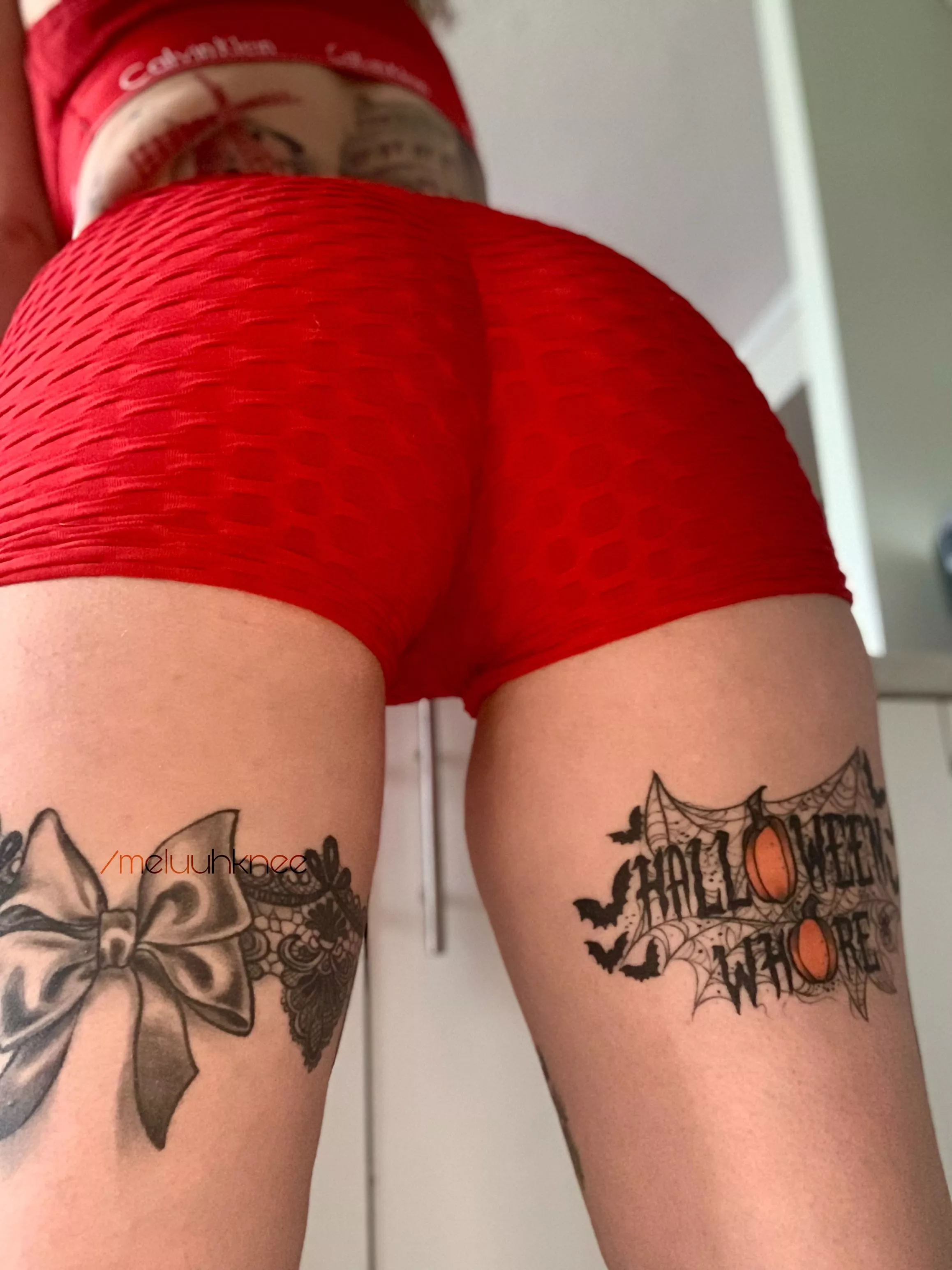 Nothing clever to write, just a [f]emale procrastinating chores 🙃