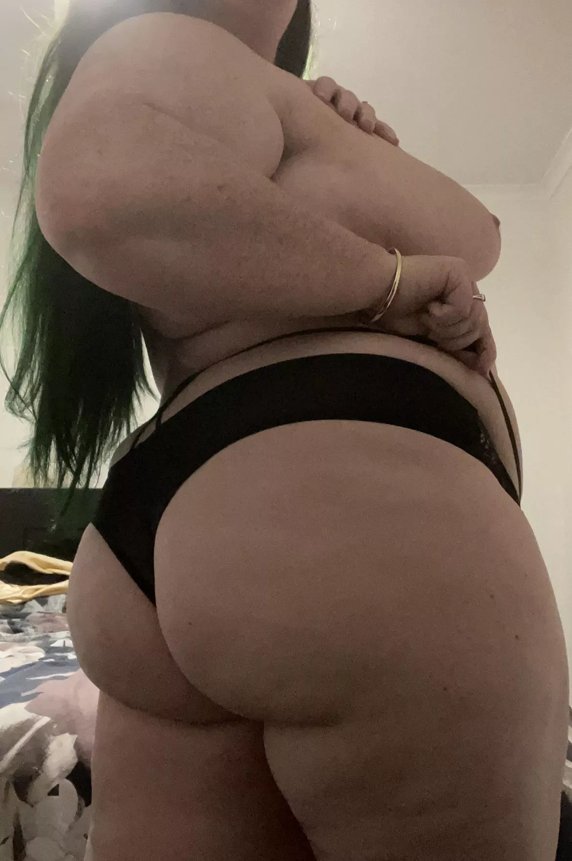 Obligatory hump day post 🖤