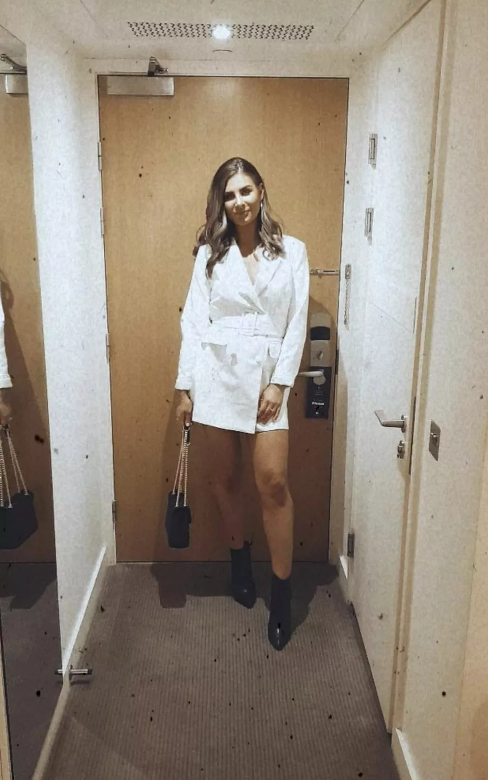 Oh yeah, this is definitely the sub for me ✌️