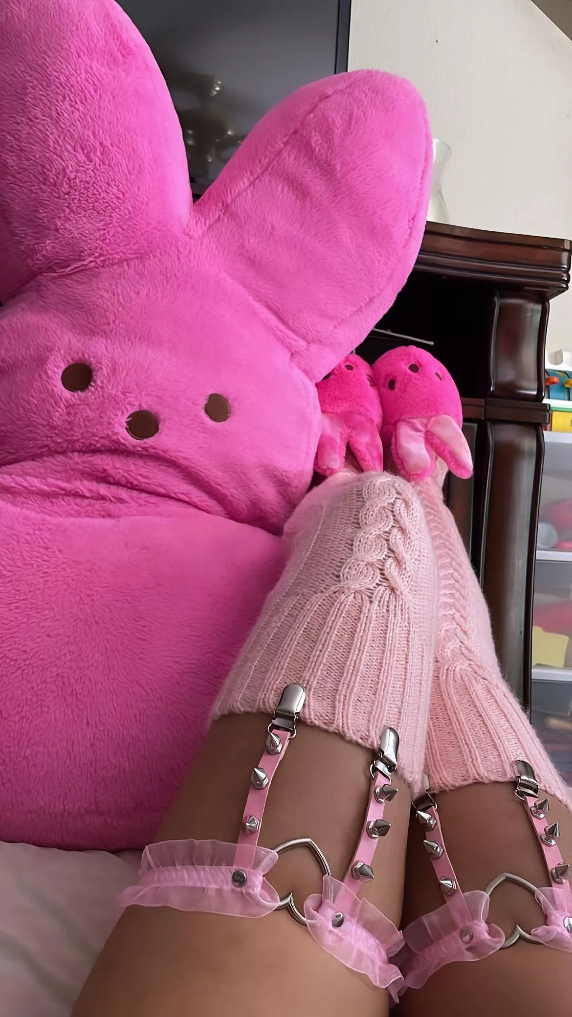 Omg I got Peep slippers~ now my slippers match my best fwiend 😋