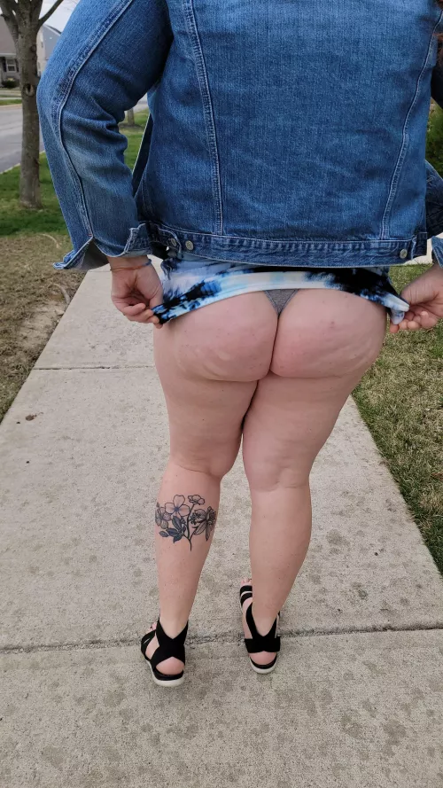 Out for a morning walk, cum join me!