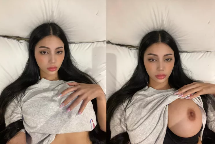 Petite teen with a rack nice to meet you☺️ 19f