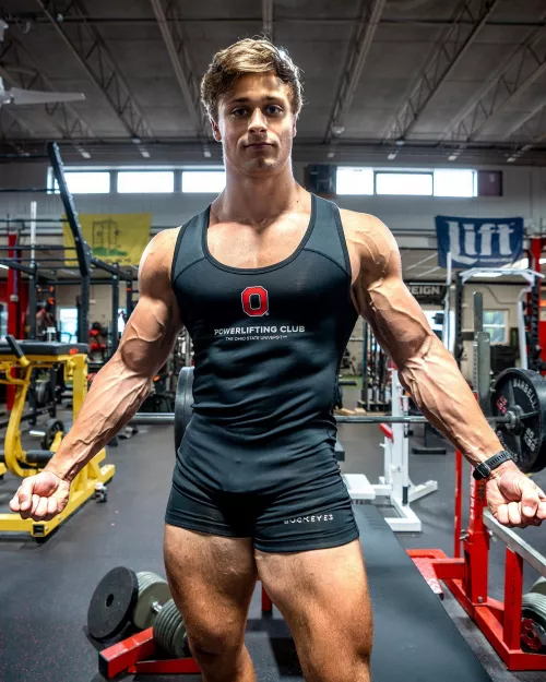 Powerlifting singlet