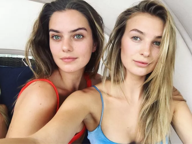 Pretty Eyes - Left Or Right?