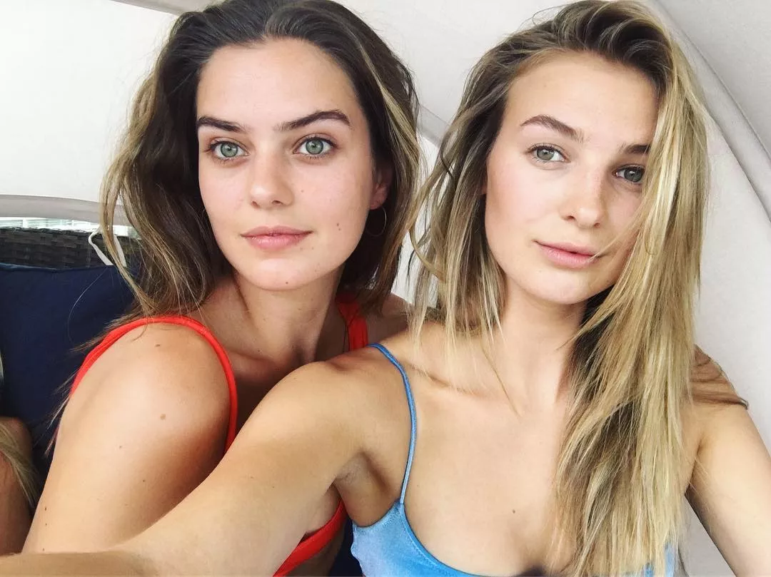 Pretty Eyes - Left Or Right?