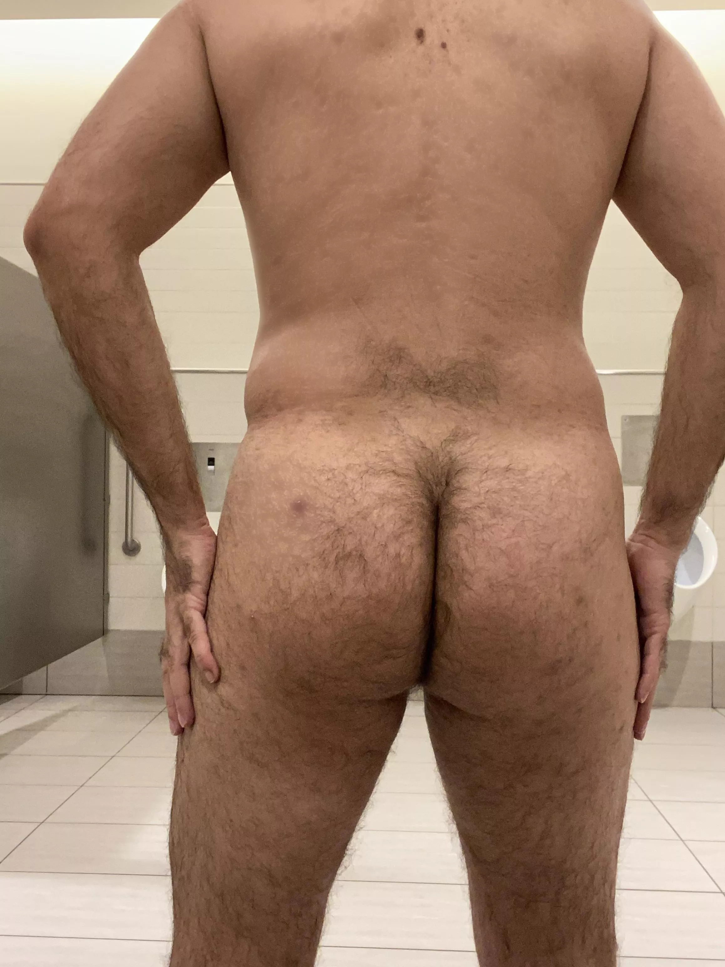 Public bathroom butt for you;)