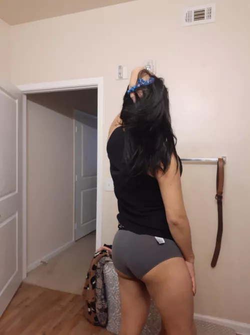 pull my hair and spank me 😉