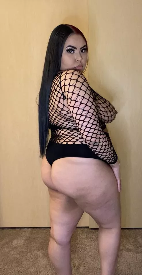 Pull my hair while you spank my ass 😈💦