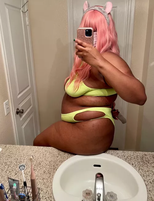 ☘️ Pull my tail! :P