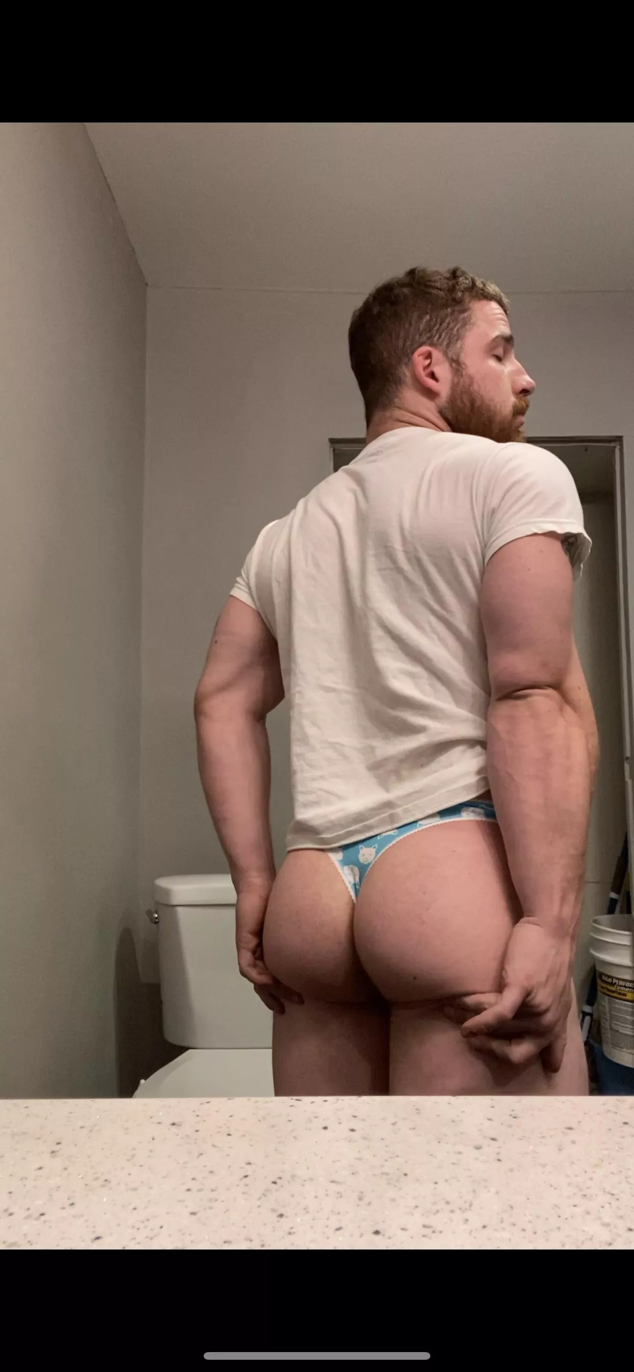 Quick before my roommates find out 😈