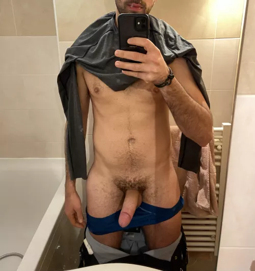 Quickie before the slopes?