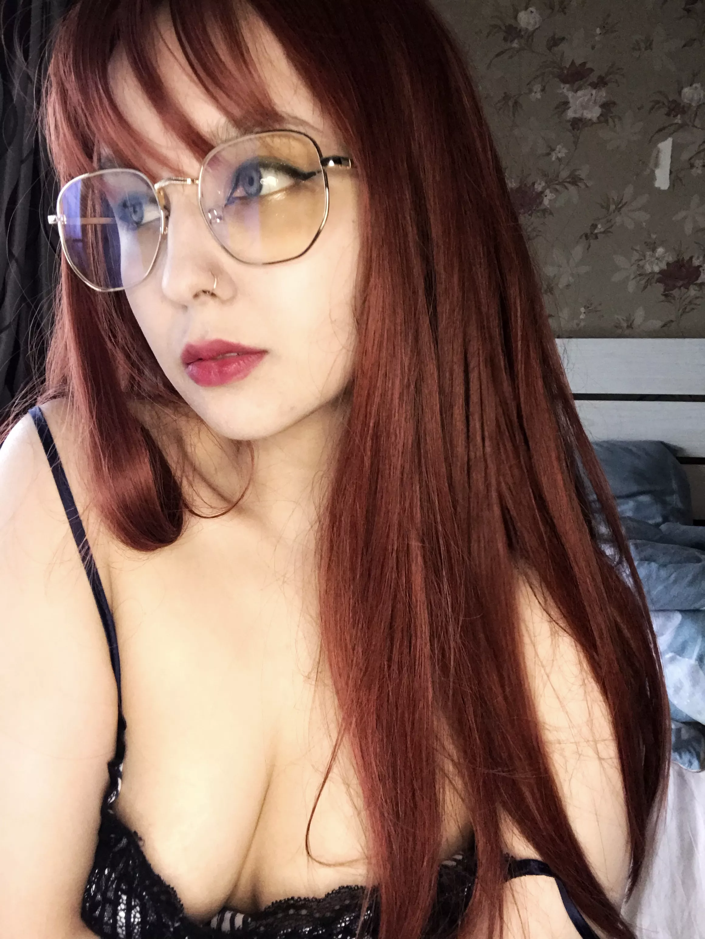 Redhead girl next door [F]