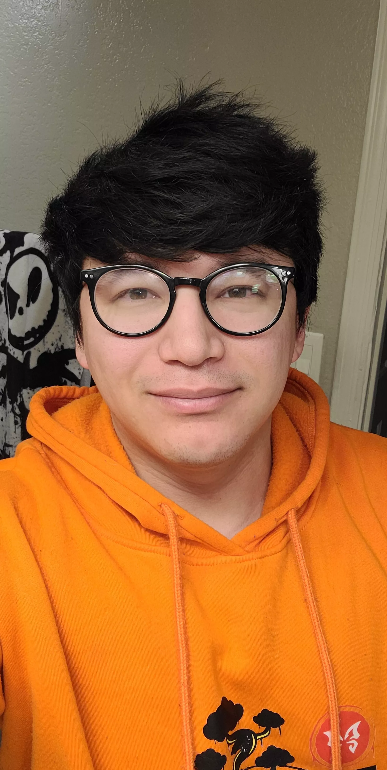 replaying pokemon shield cause I miss having pumpkaboo and appletun 🧡🖤