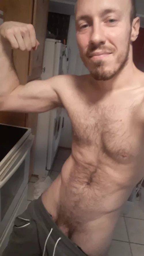 Roses are red, quarantine life is shitty. The only thing that'll make me happy, is a picture of your titty.