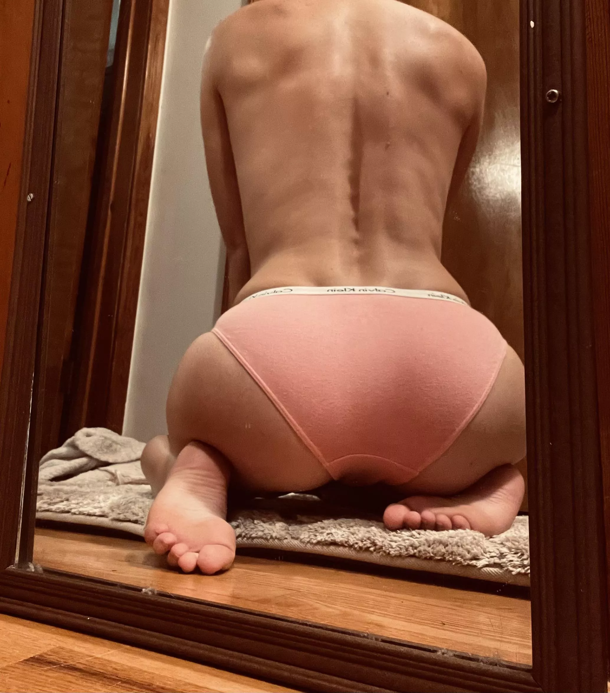 Rub it! Oops! I meant to say “ribbit” 😋