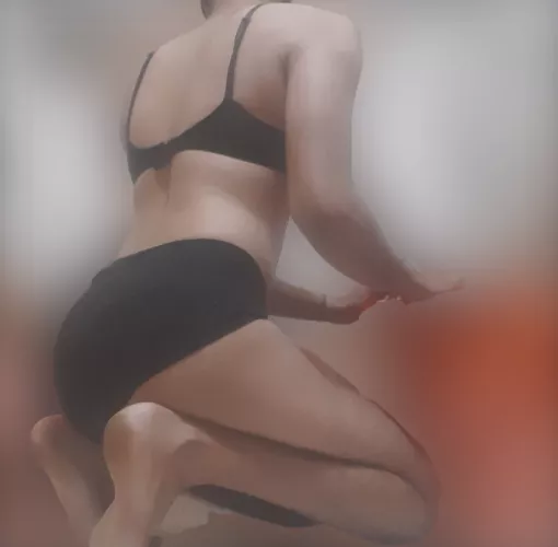 Scene before riding my horse dildo .....sssss so heavenly💦😍💋💦😛